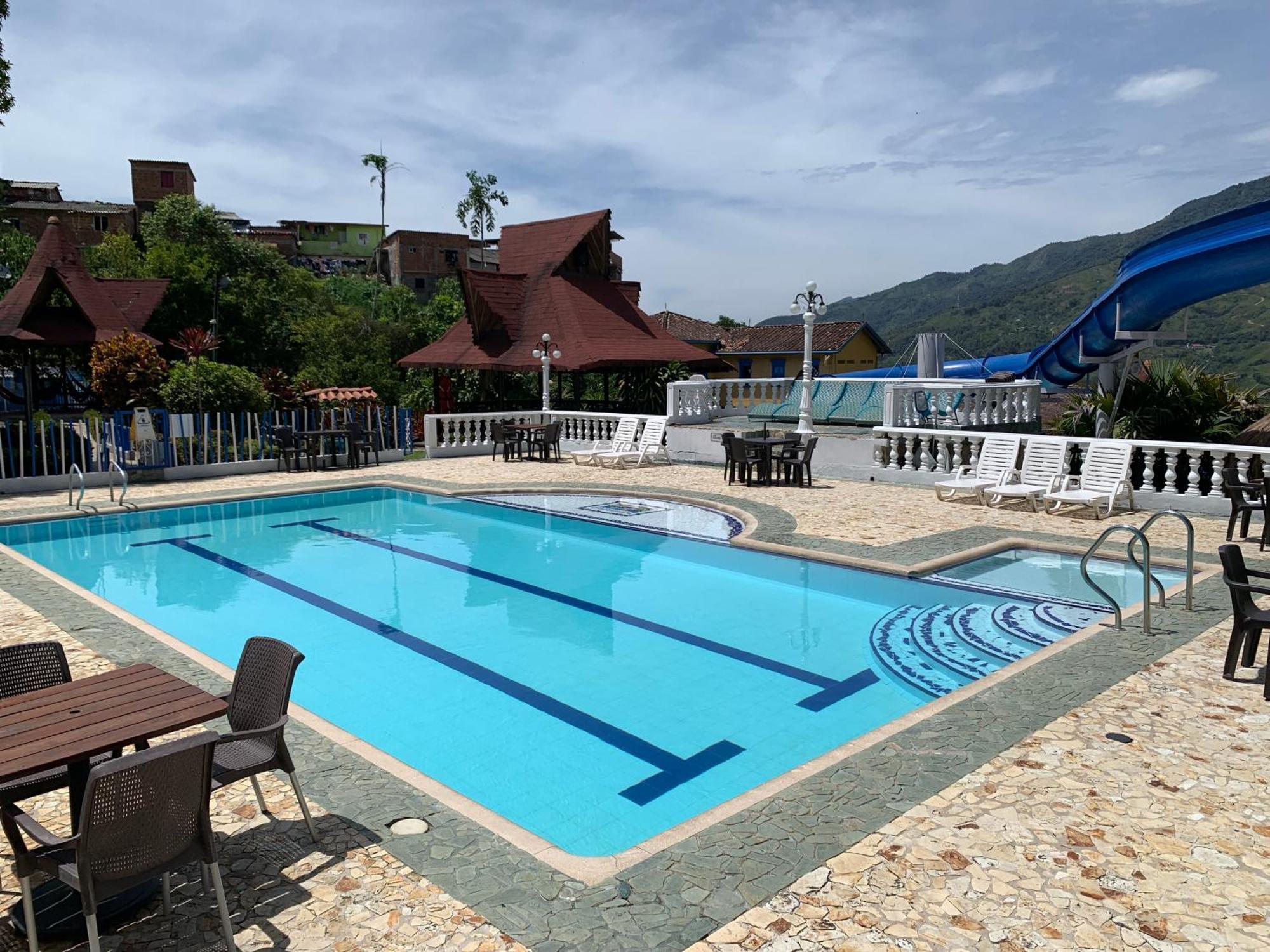 Hotel Aguatur Cocorná Exterior foto