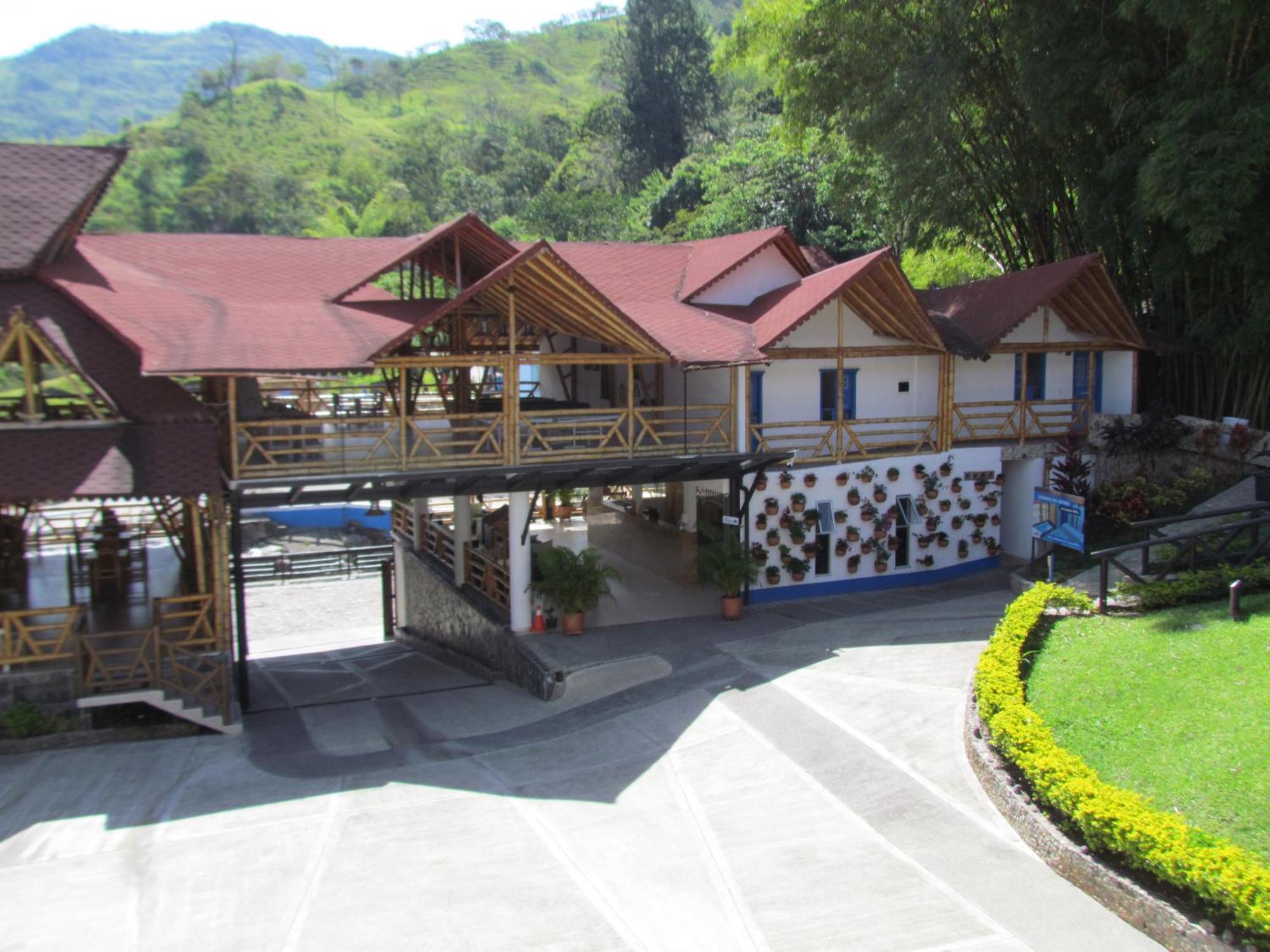 Hotel Aguatur Cocorná Exterior foto